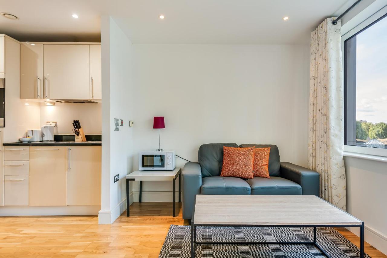 Mysquare Comfy One Bed In Canary Wharf *